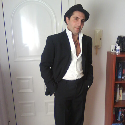 Follow Nicola Damiani on Select