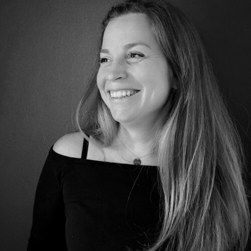 Follow Maude Ovize on Select