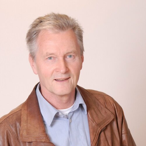 Follow Siegbert Hahn on Select