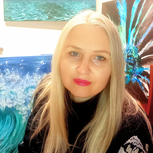 Follow Viktoriya Filipchenko on Select