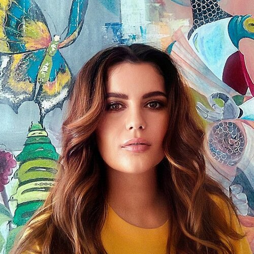 Follow Constantina Seracin on Select