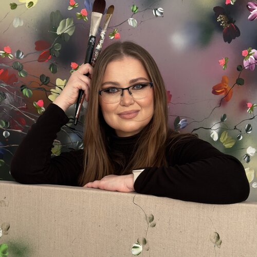 Follow Anastassia Skopp on Select