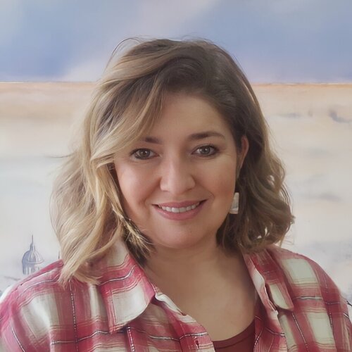 Follow MACARENA SANZ on Select
