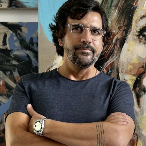 Follow Mario Henrique on Select