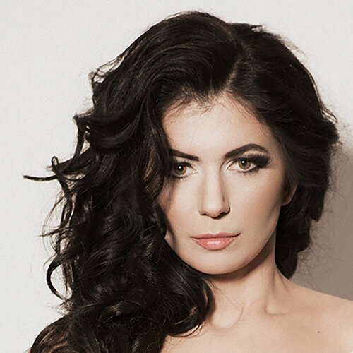 Follow Tatiana Yabloed on Select