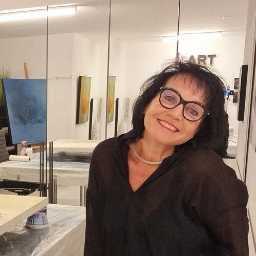 Follow Brigitte Bieri on Select