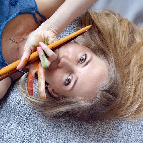 Follow SVETLANA SHAVRINA on Select