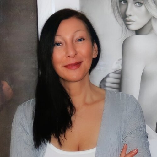 Follow Olga Pursches on Select