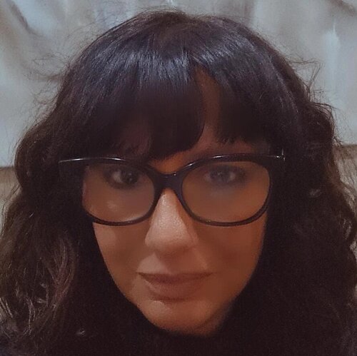 Follow sabrina Missere on Select