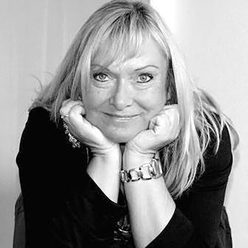 Follow Cornelia Hauch on Select