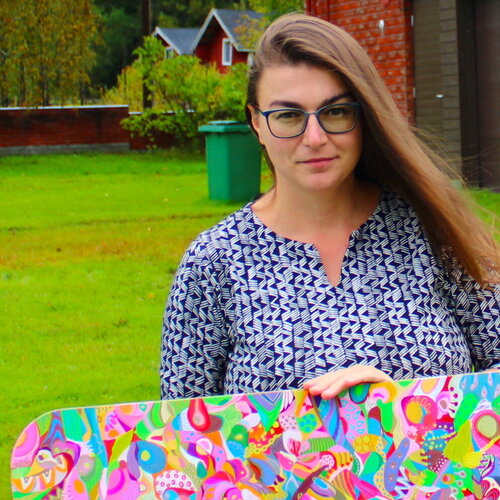 Follow Veera Zukova on Select