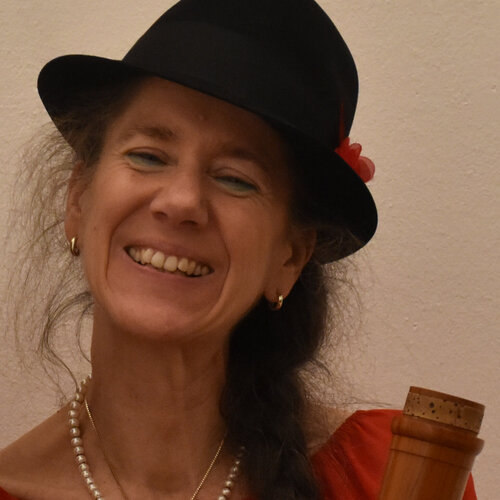 Follow Christiane Martini on Select