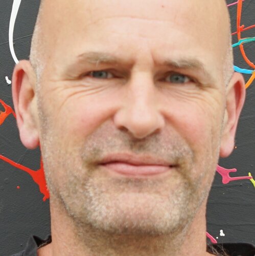 Follow Mark Hellbusch on Select