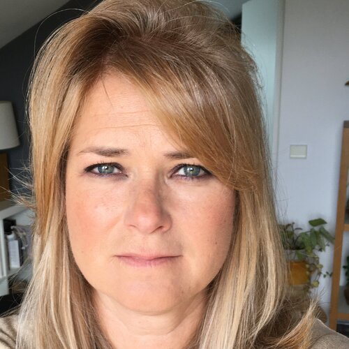 Follow Séverine Gallois on Select