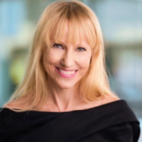 Follow Claudia Sauter on Select