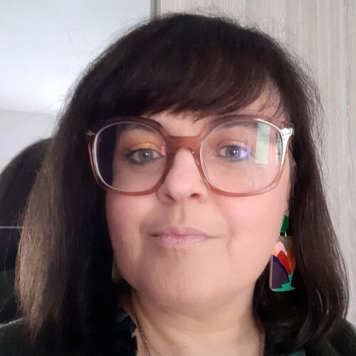 Follow Sophie Queuniez on Select