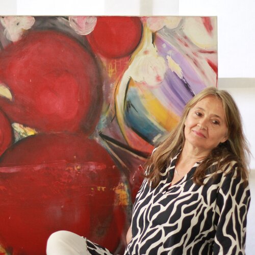 Follow Andrea Finck on Select