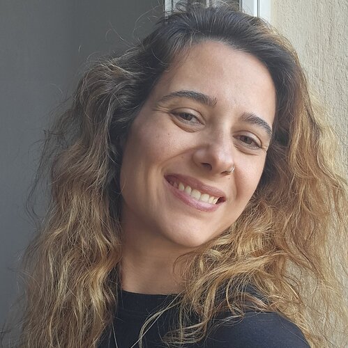 Follow Camila Noris on Select
