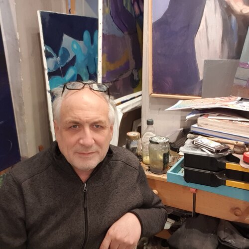 Follow Michel Phelippeau on Select