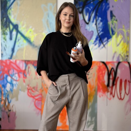 Follow Carolyn Kraft on Select