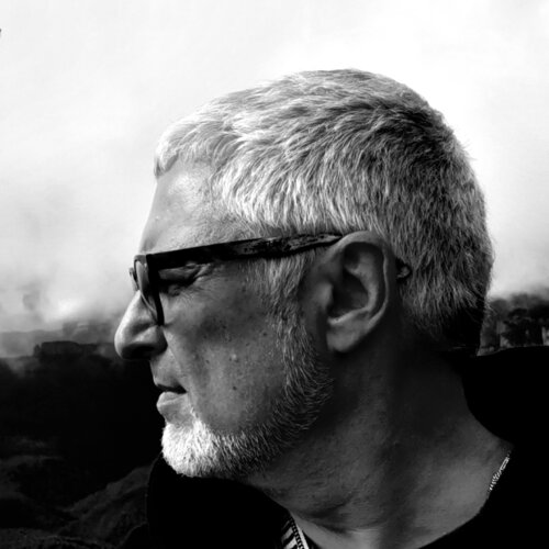 Follow Georg Perakis "Stukart" on Select