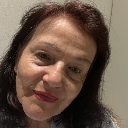 Follow Elisabeth Pein on Select