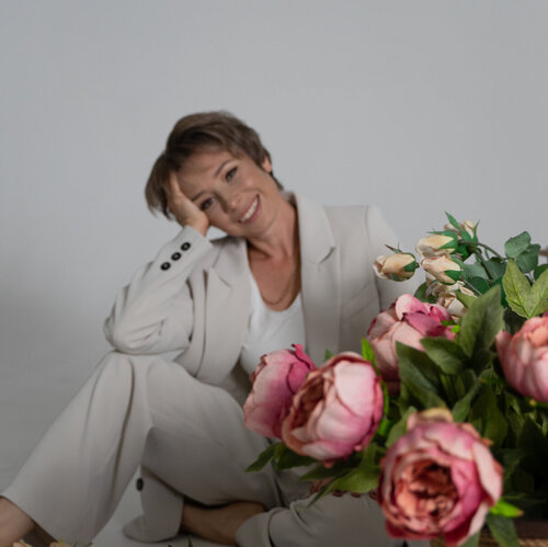 Follow Galina Kolomenskaya on Select