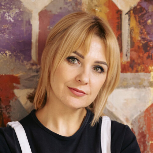 Follow Florina Breazu on Select