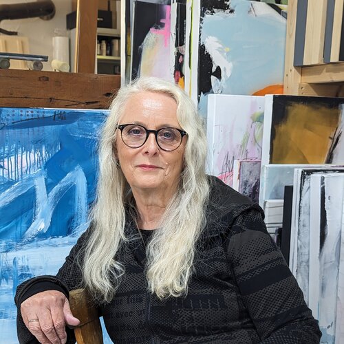 Follow Martina Furk on Select
