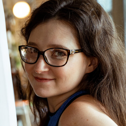 Follow Alita Ruf on Select