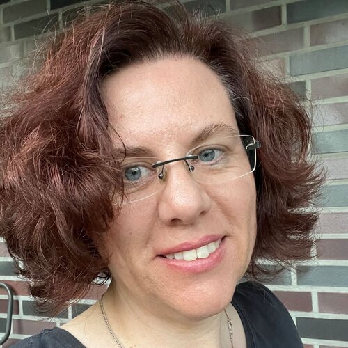 Follow Inga Knaak on Select