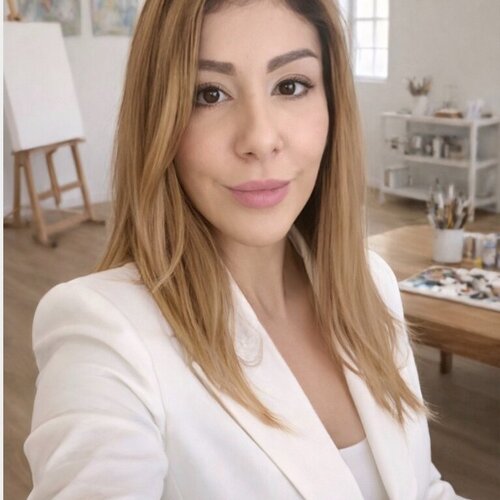 Follow Анна Мутавска on Select