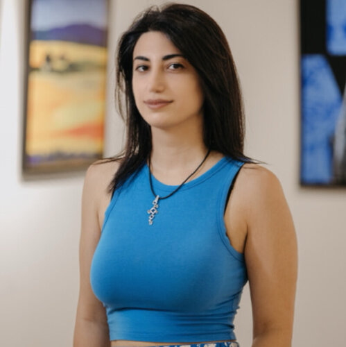 Follow Ani Muradyan on Select