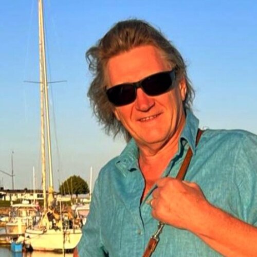 Follow Robertas Zabitis on Select