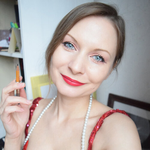 Follow OLEKSANDRA PETROVSKA on Select