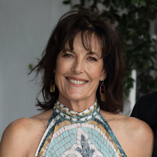 Follow Susan Greeff on Select