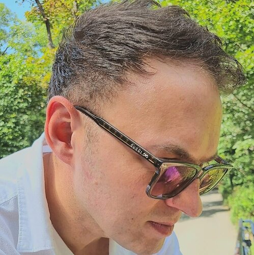 Follow Patryk Konrad Patora on Select