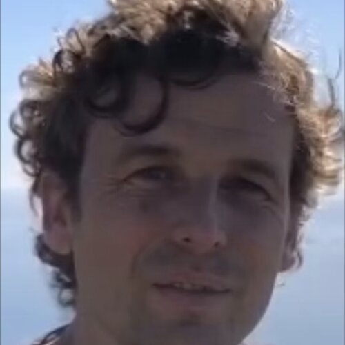 Follow Peter van der Linde on Select