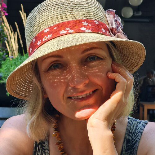 Follow Dalia Čistovaitė on Select