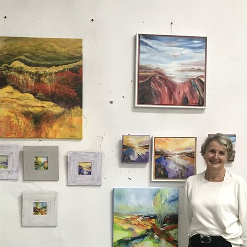 Follow Christine desplanque on Select
