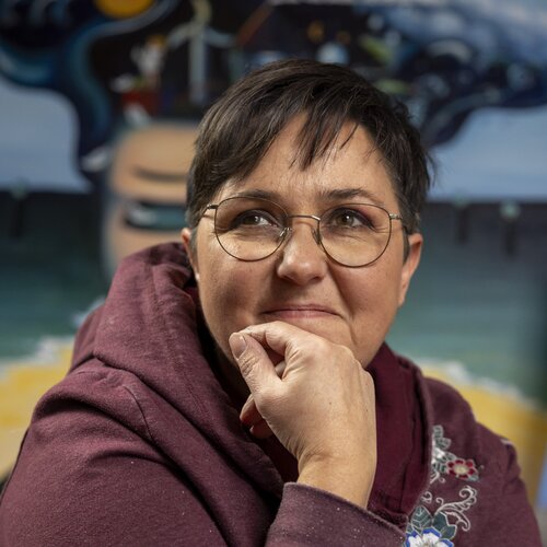 Follow Franca Ze on Select