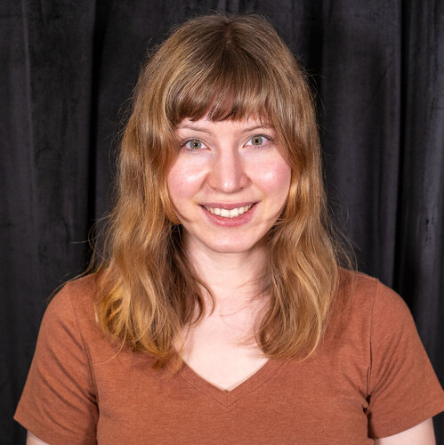 Follow Isabeau Schmikowski on Select