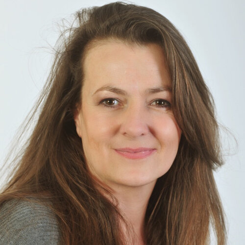 Follow Anette Zeltner on Select