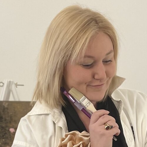 Follow Christina Sachsen-Coburg und Gotha on Select