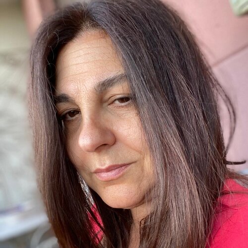 Follow Tina Mallia on Select