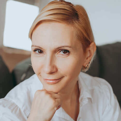 Follow Fatima Erkenova on Select