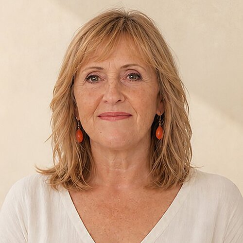 Follow Alison Adams on Select