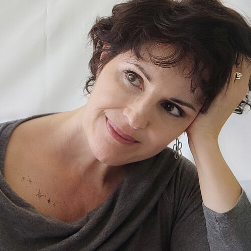 Folgen Sie Carmen Rey Berrocal auf Select