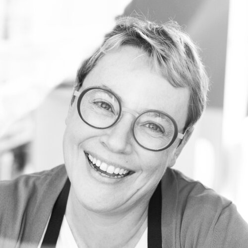 Follow VESNA GARIC on Select