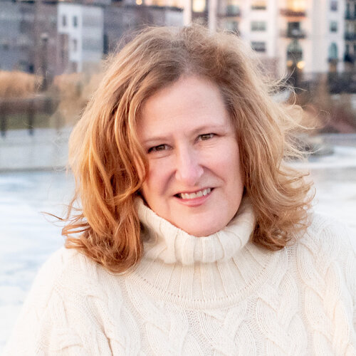Follow Suzanne Kubach on Select